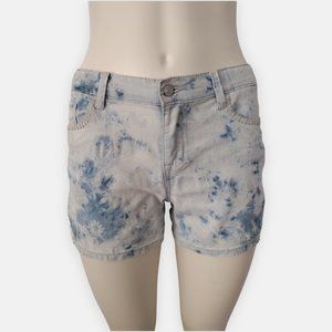 LEI Chelsea Low Rise Tie Dye Daisy Print Denim Shorts